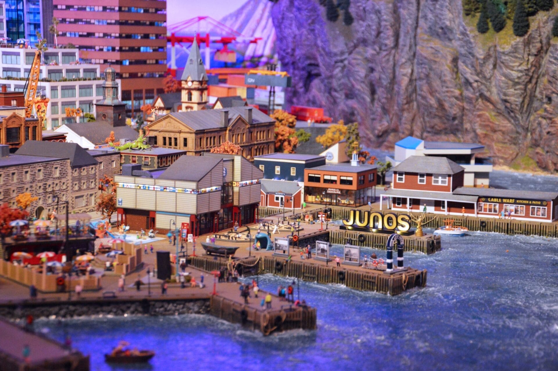 Little Canada, Places to visit in Toronto