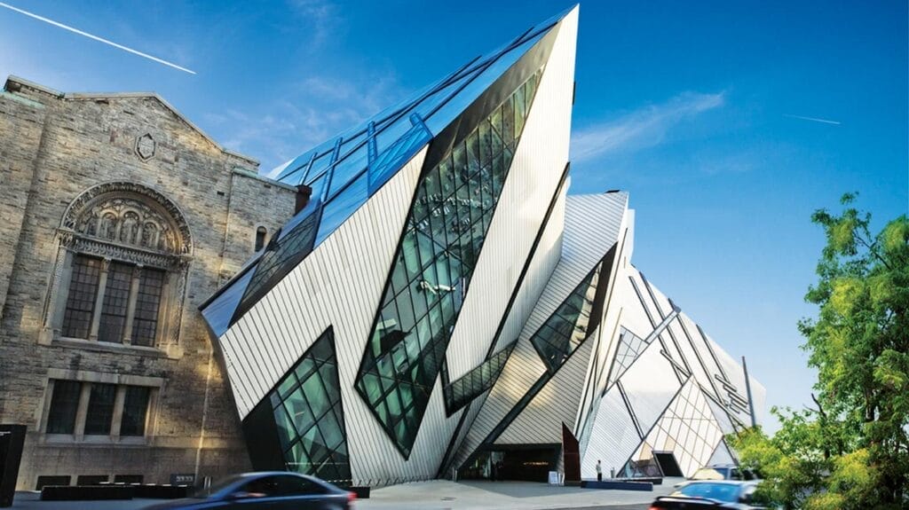 Royal Ontario Museum, places to visit in Toronto