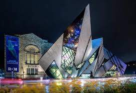 Unpacking 263,000 visitor photos at the Royal Ontario Museum - Museum-iD