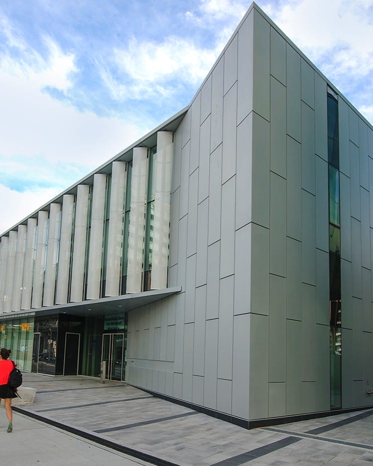 Best Public Libraries in Toronto for Studying & Quiet Workspaces