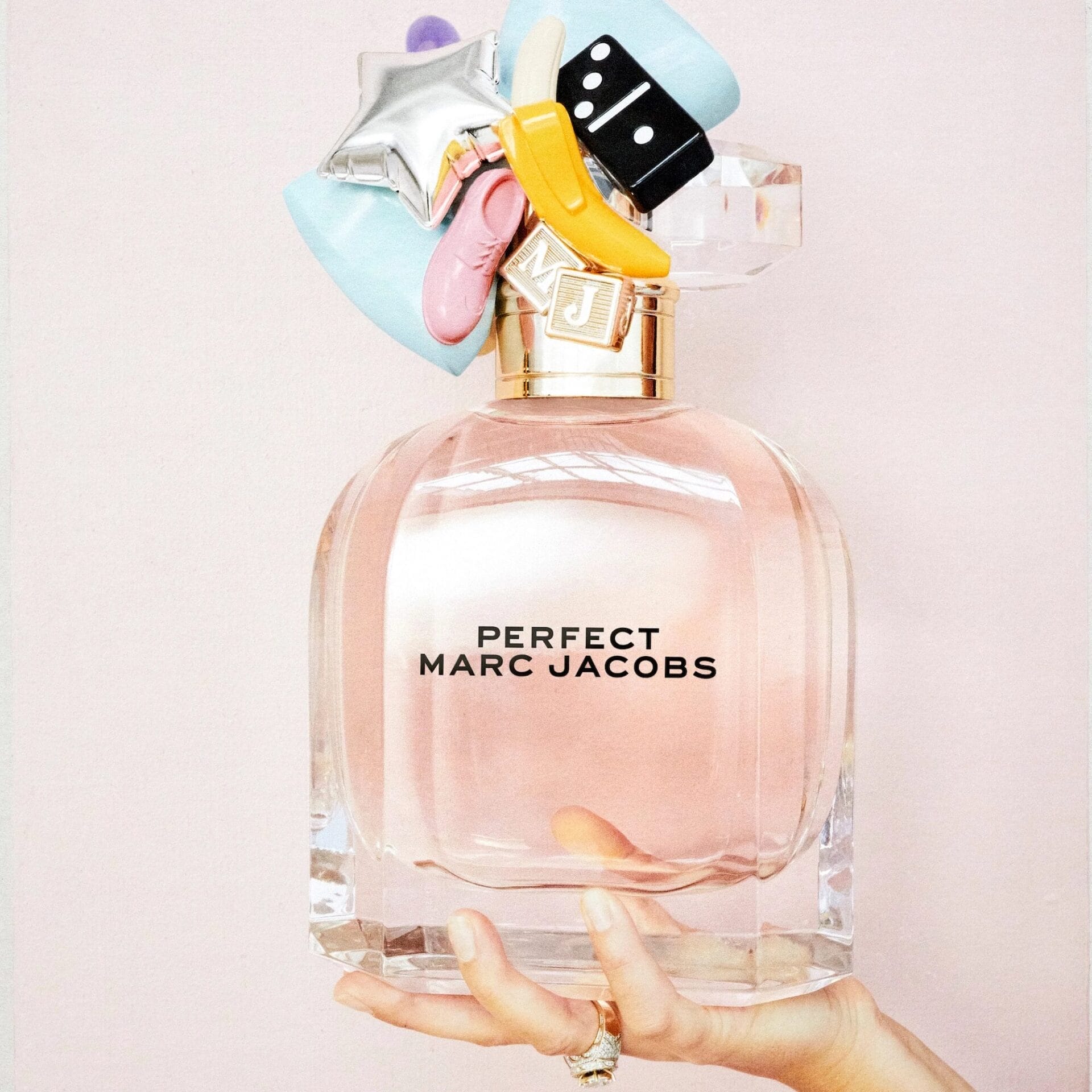Flowers and Gift Ideas: Marc Jacobs fragrance PERFECT