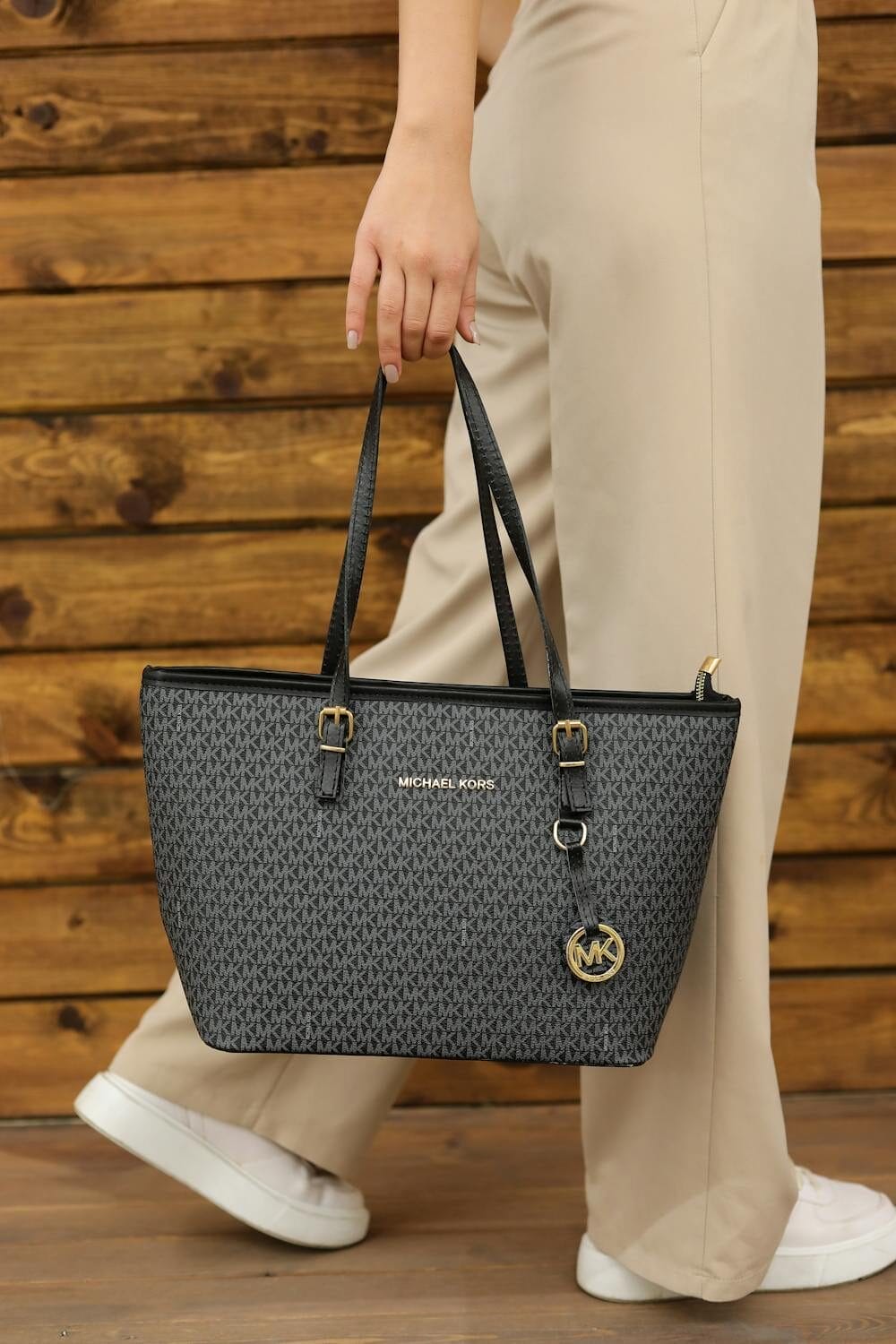 A Stylish Tote or Crossbody Bag