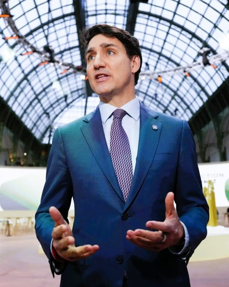 Trudeau Warns U.S. Vice-President About Impact of Steel and Aluminum Tariffs