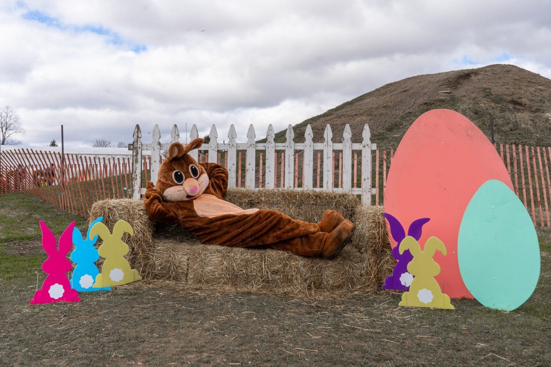 Easter Egg-stravaganza at Pingle’s Farm Market