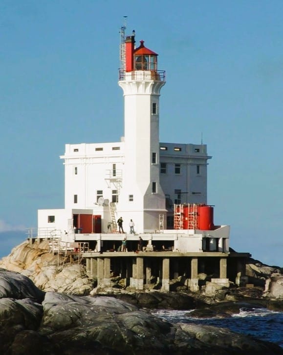 Lighthouse Keeper Dies Alone at Triple Island B.C.: Coast Guard Under Investigation
