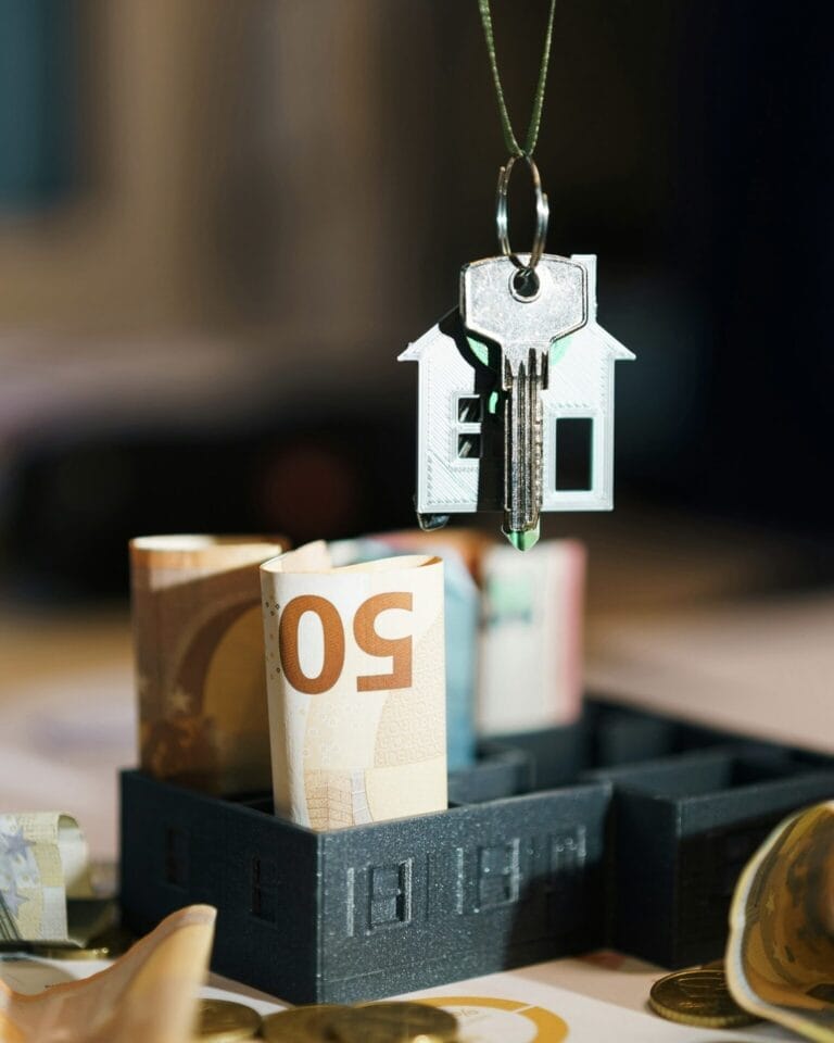 Best Mortgage Brokers in Toronto 2025: Top 16 Picks