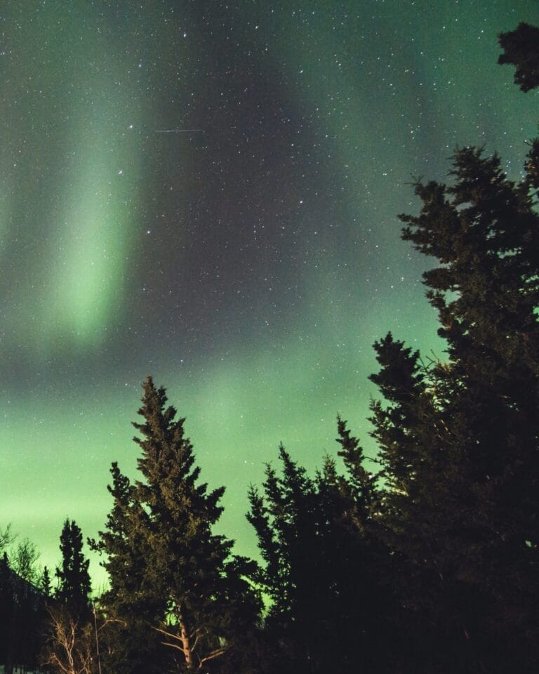Northern Lights Over Canada: Strong Solar Storm Triggers Aurora Across Ontario and Beyond