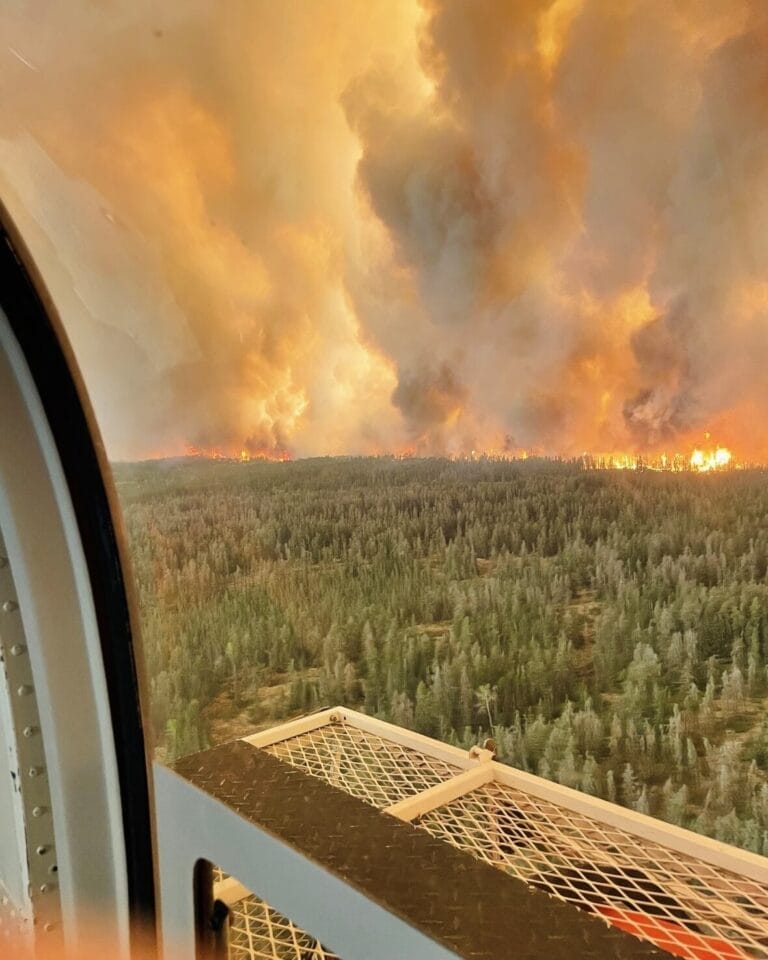 Wall of Fire in Nopiming Park Triggers Dramatic Helicopter Rescue