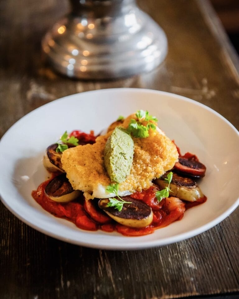 15+ Best French Restaurants in Toronto to Satisfy Your Cravings