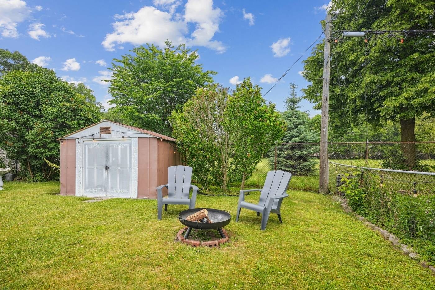 $749K