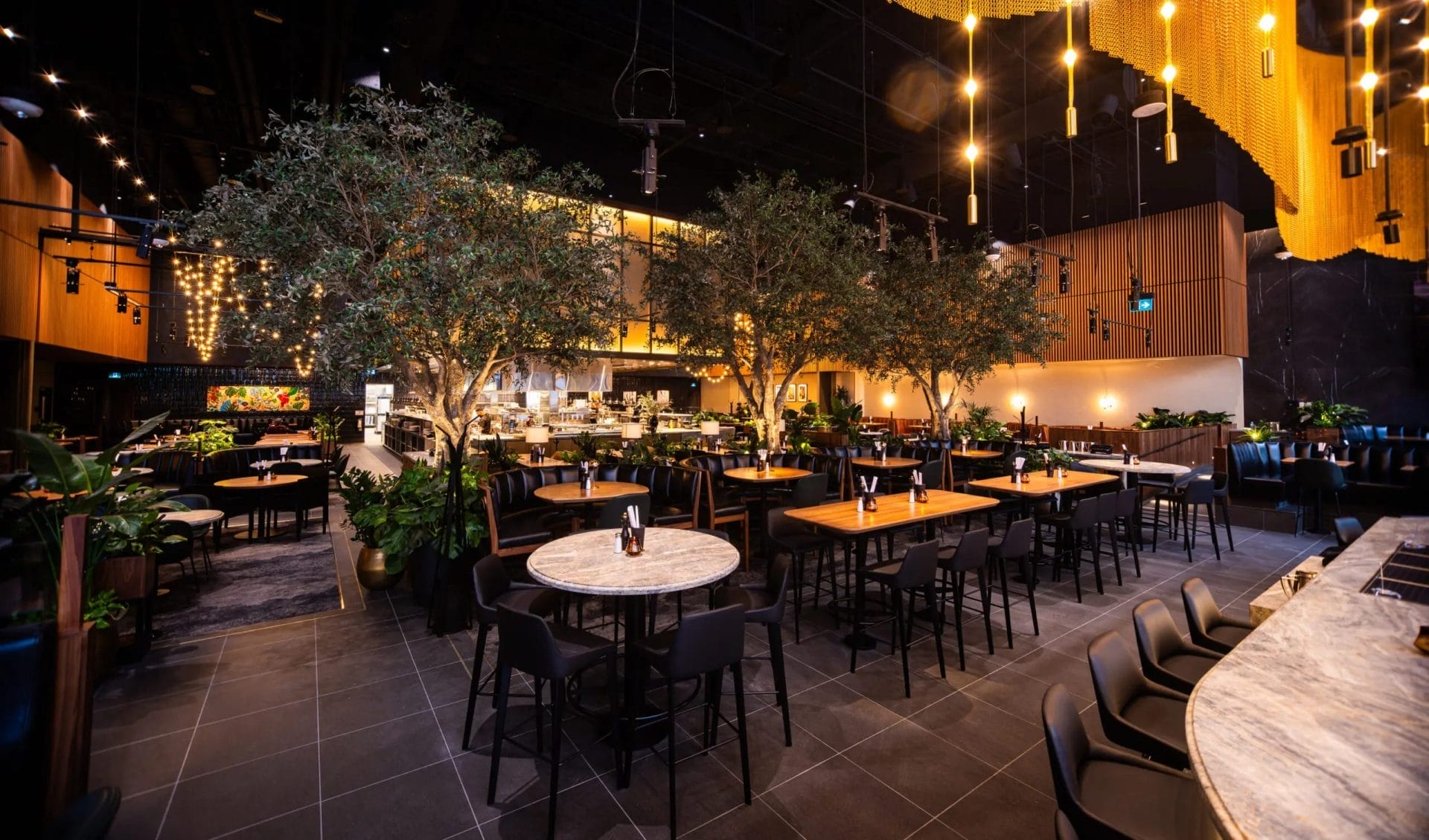 JOEY King St, Best Date Night Restaurants in Downtown Toronto