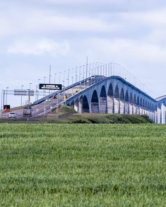 Ottawa Cuts Confederation Bridge Tolls and Ferry Fares in Eastern Canada to Boost Affordability