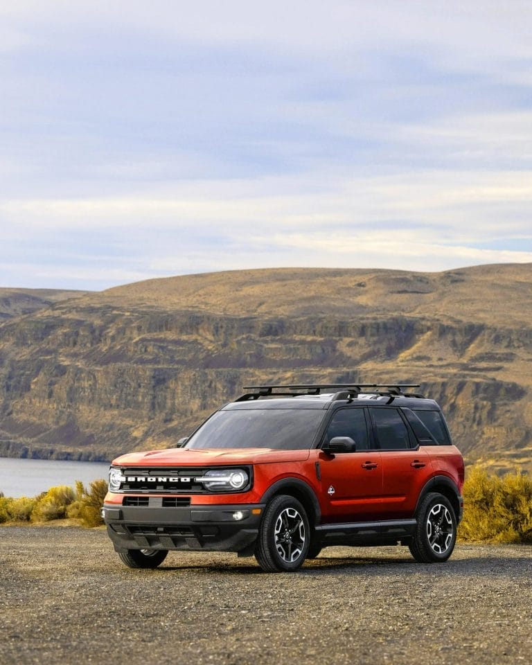 Ford Recalls 694,271 SUVs for Fire Risk from Cracked Fuel Injectors