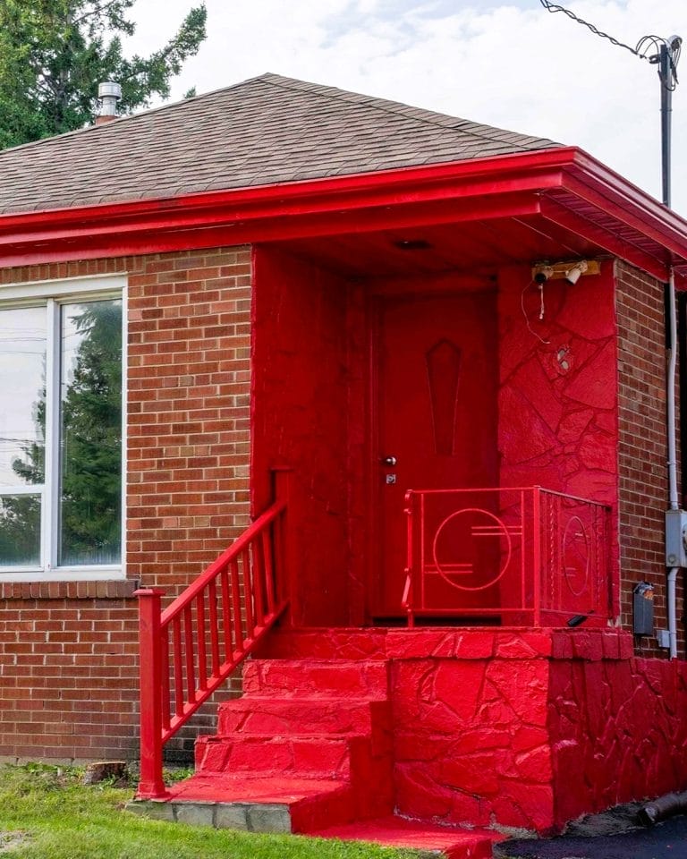 When Bold Turns Bizarre: A Look at Home Paint Mistakes in This $900,000 Toronto House