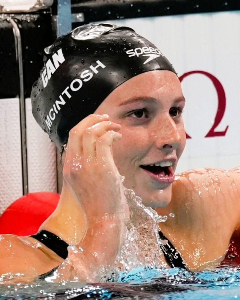 Summer McIntosh Wins 4 Golds at World Championships: A Historic Week in Singapore