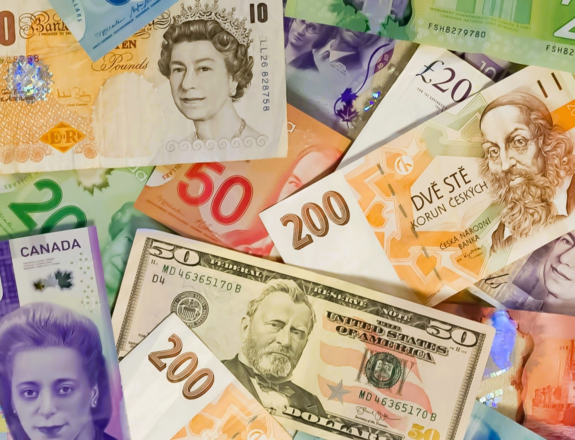Exchange Currency in Toronto