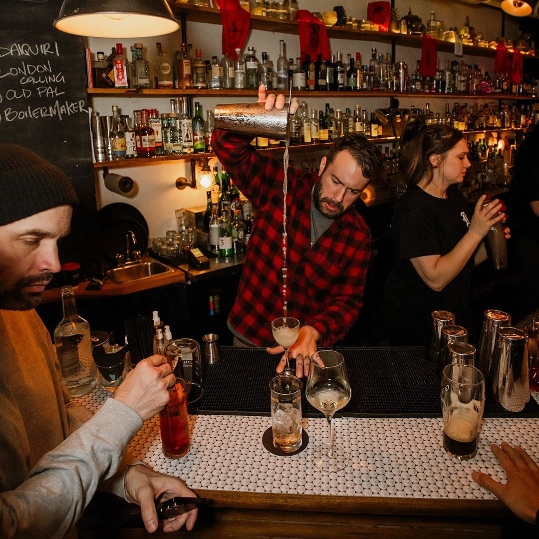 Bars open Christmas Eve Toronto