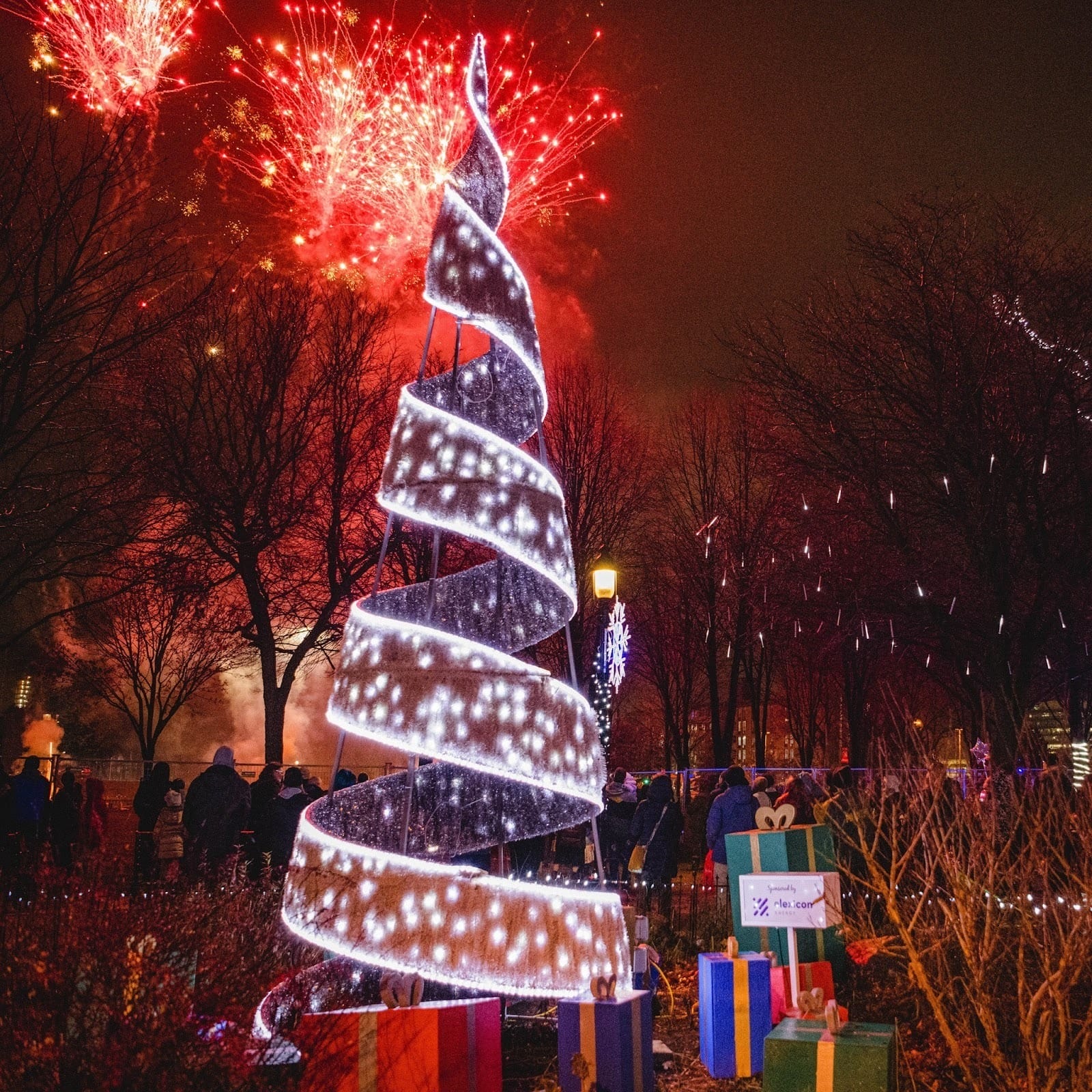 Tree lighting ceremonies Toronto