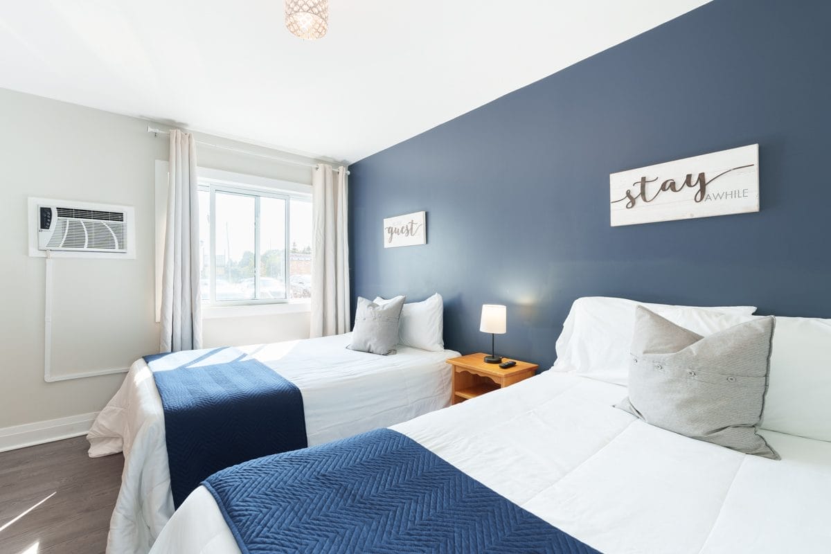 Lakeview Motel & Cottages