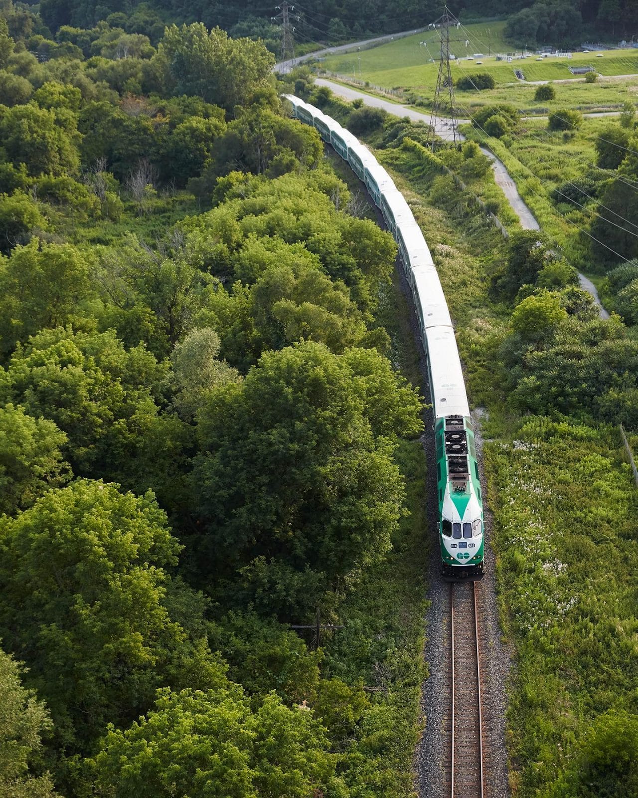 How to Get Around Toronto Without a Car