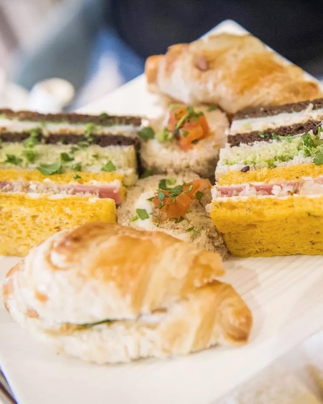 Easter Brunch Buffet in the Courtyard - Windsor Arms Hotel